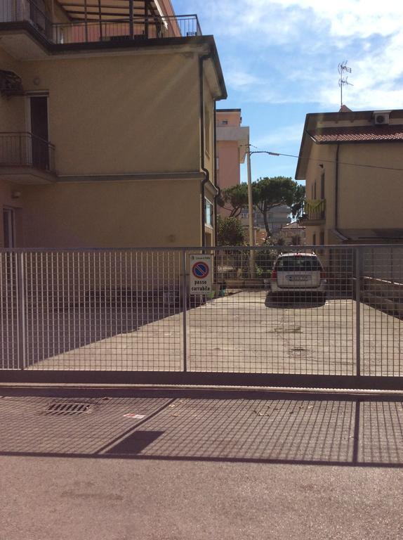 Hotel Laguna Blu Rimini Kültér fotó