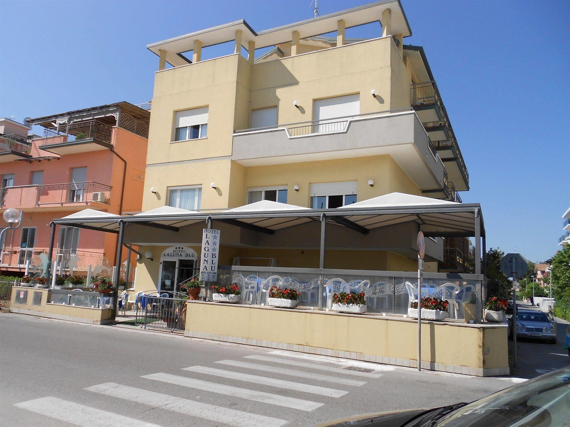 Hotel Laguna Blu Rimini Kültér fotó