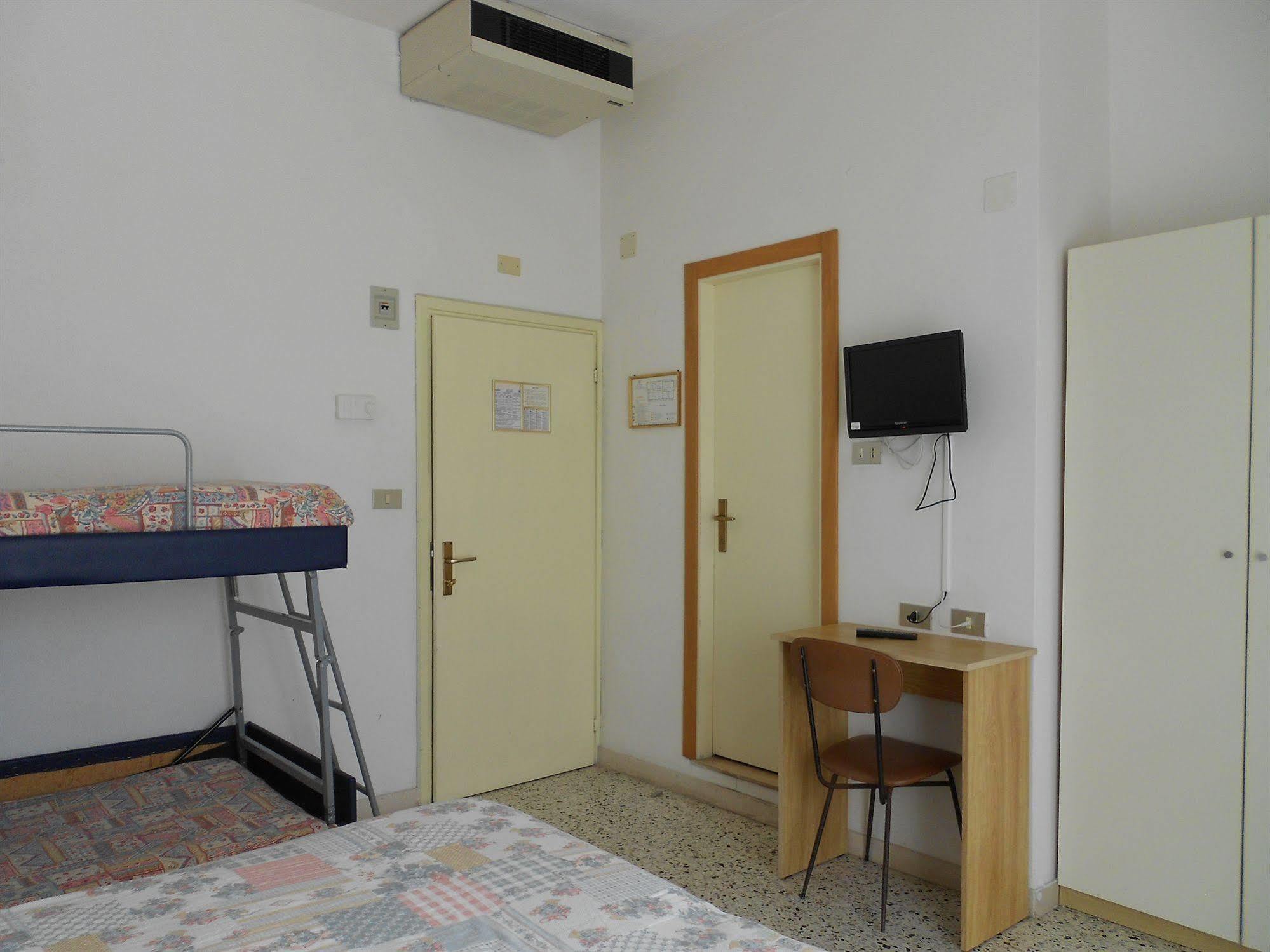 Hotel Laguna Blu Rimini Kültér fotó